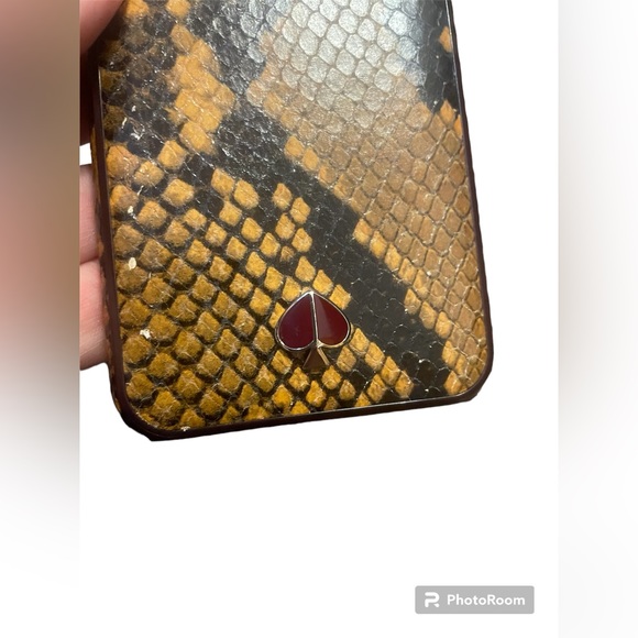 Kate Spade New York IPhone XS/X Orange and Black Animal Scale Pattern - Picture 5 of 9